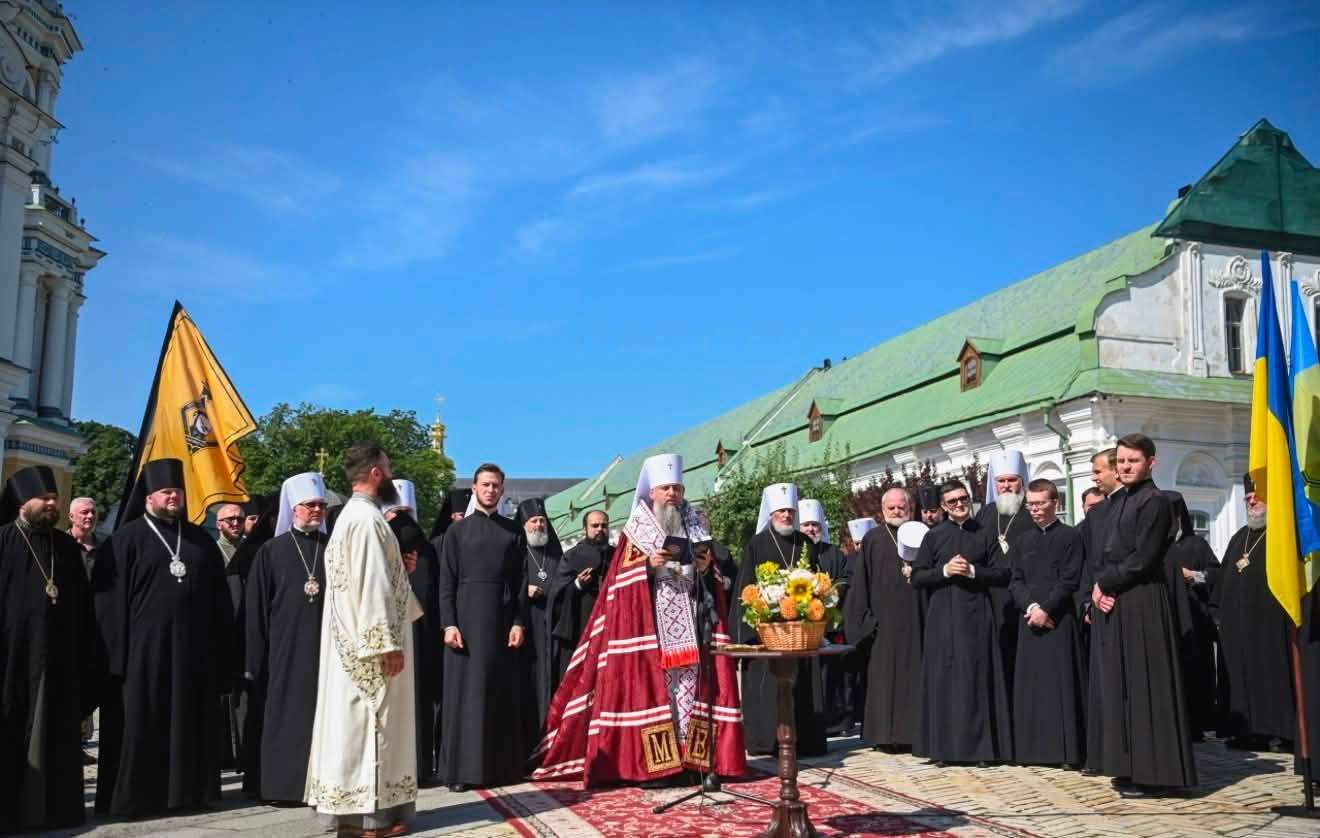 В Києві освятили погруддя Івану Мазепі: участь взяли священники Черкащини