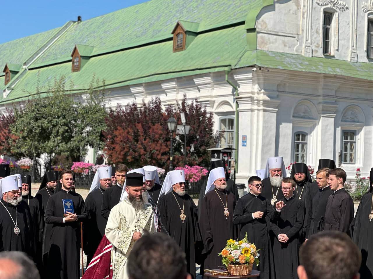 В Києві освятили погруддя Івану Мазепі: участь взяли священники Черкащини - фото 3