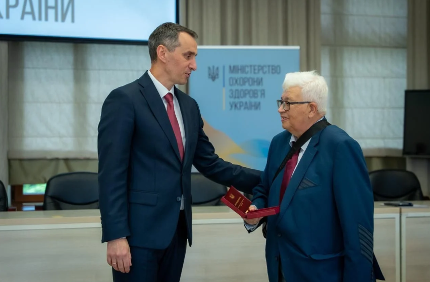 Шістьом медикам присвоїли почесне звання «Заслужений лікар України»: хто в списку - фото 5