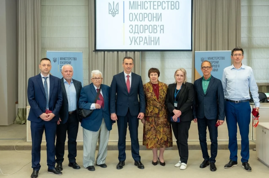 Шістьом медикам присвоїли почесне звання «Заслужений лікар України»: хто в списку - фото 7