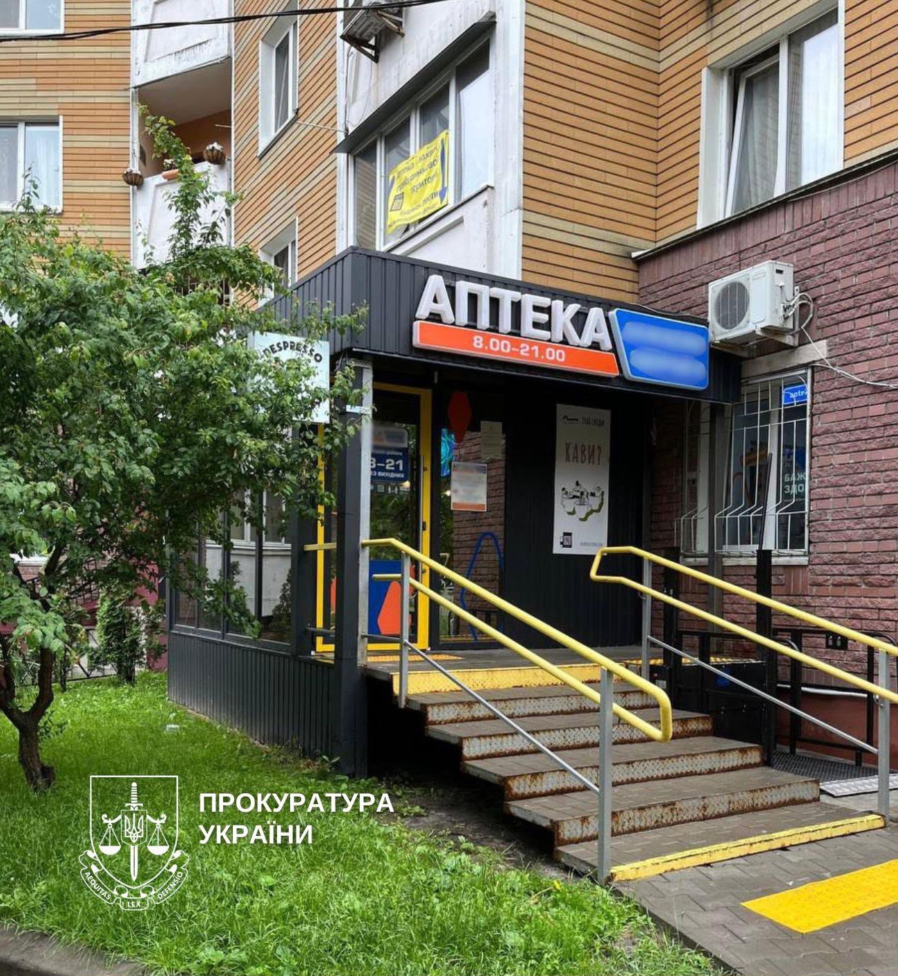 У Києві чоловік самовільно звів прибудову до квартири та здав приміщення в оренду