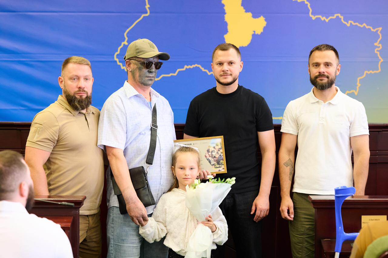 На Київщині ветеранам і родинам полеглих воїнів вручили 70 сертифікатів на придбання житла - фото 3