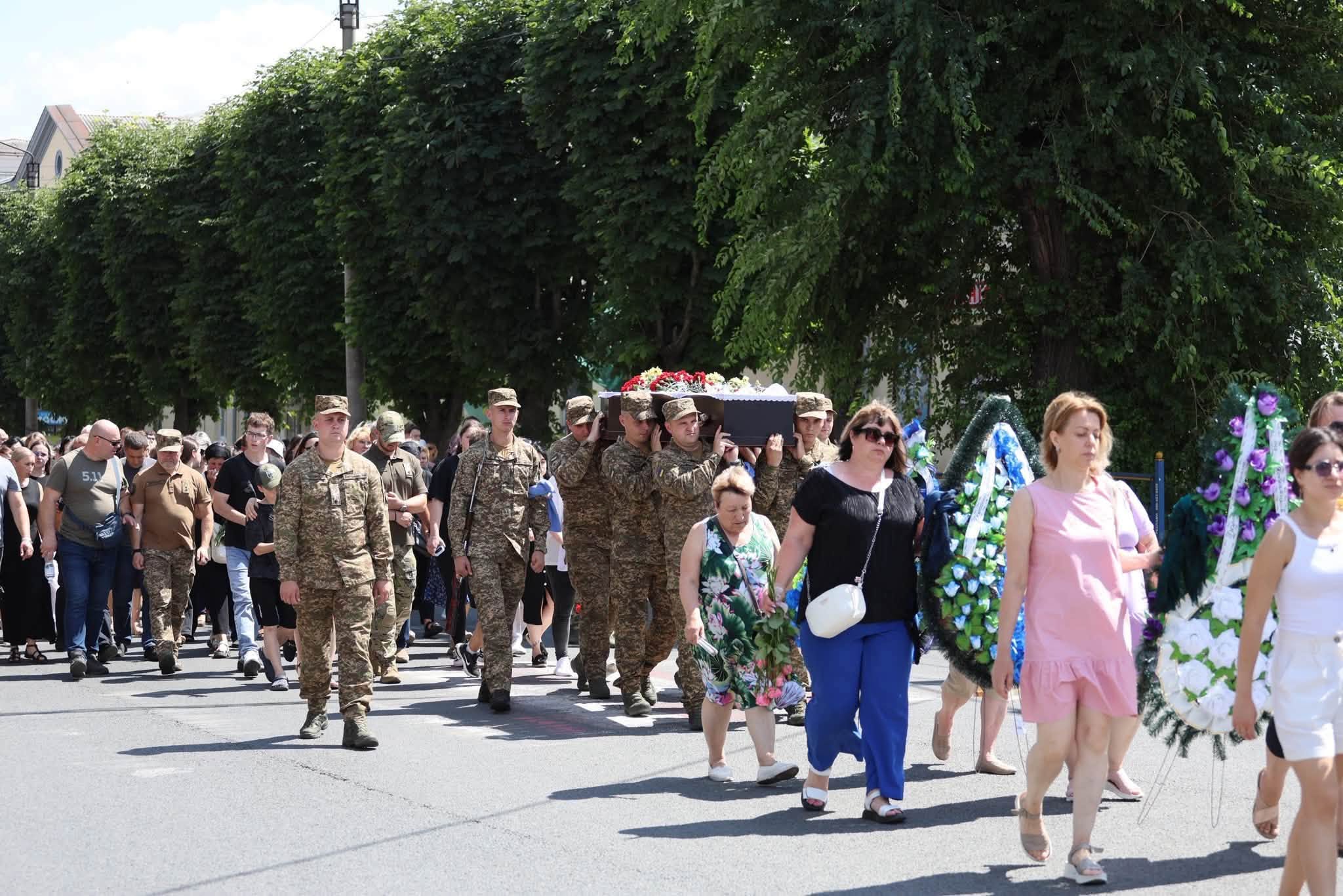 На Черкащині попрощалися із військовим Сергієм Береговим. Фото - фото 8