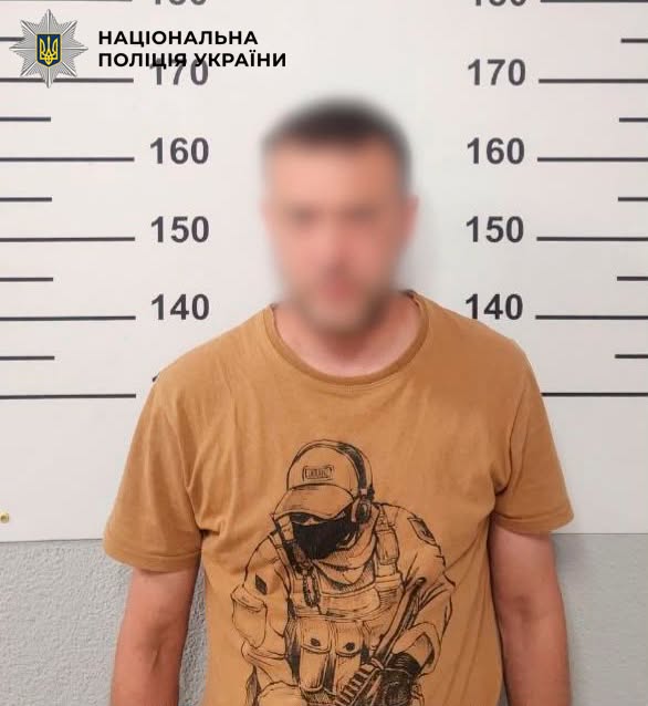 У Києві затримали чоловіка, який влаштував стрілянину в супермаркеті - фото 3