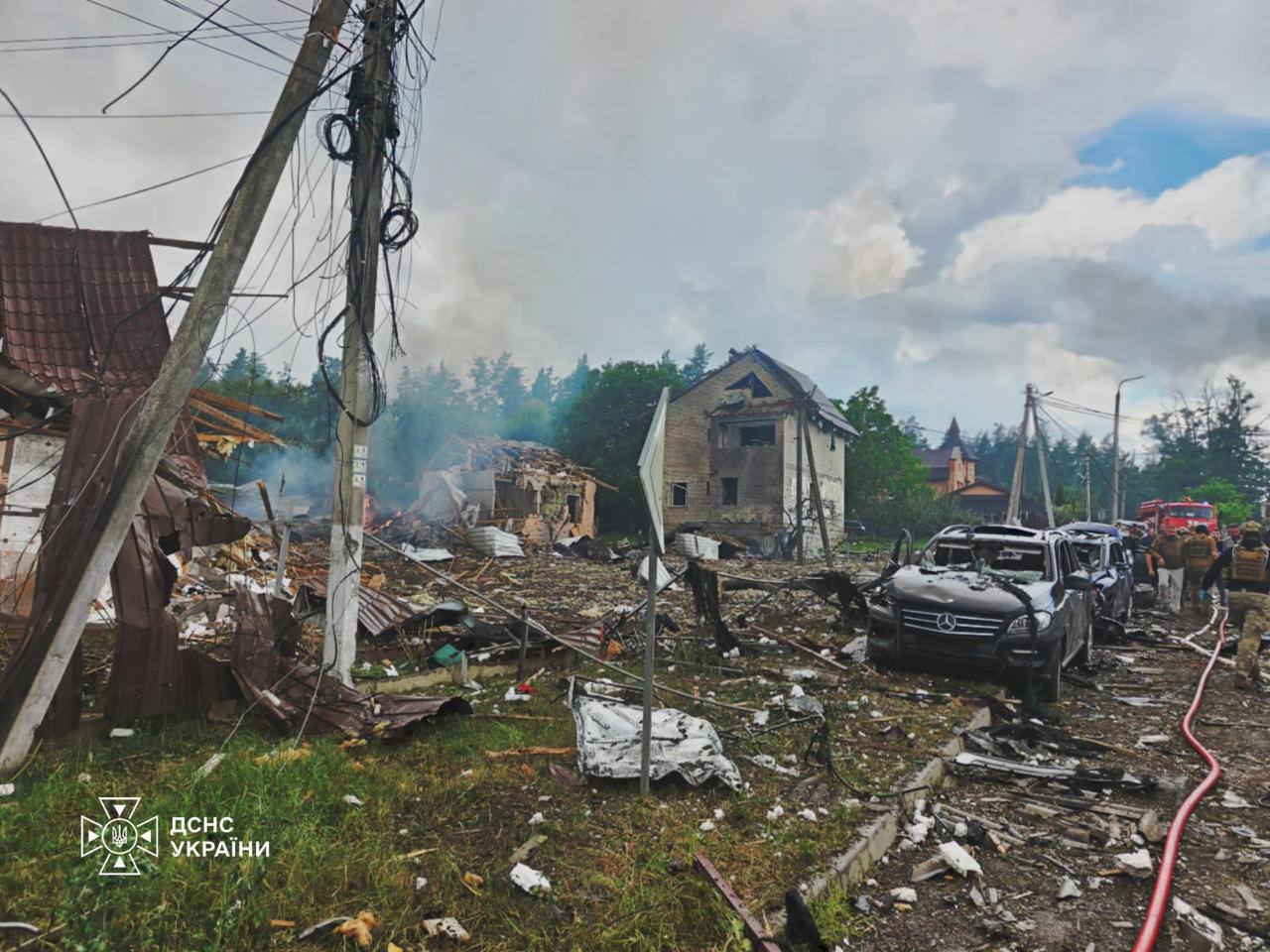 Росіяни вдарили по полігону на Київщині, де перебували представники оборонних компаній: є загиблі та близько сотні поранених - фото 3