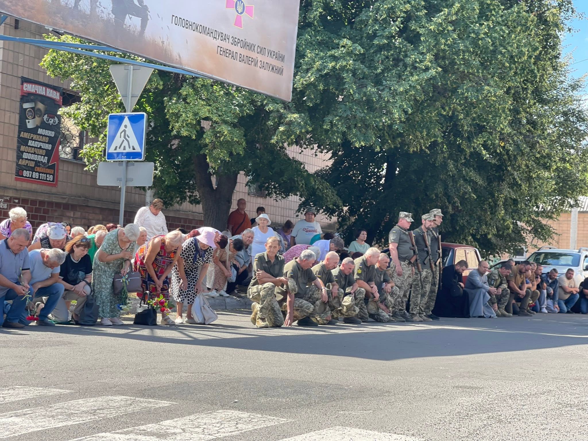 Поховали бойового медика з Черкащини, який загинув під час евакуації побратимів під Бахмутом - фото 2