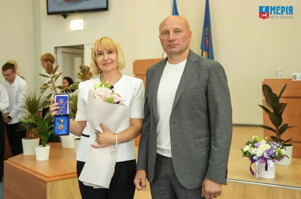 У Черкасах медикам вручили міські відзнаки з нагороди професійного свята. Фото - фото 5