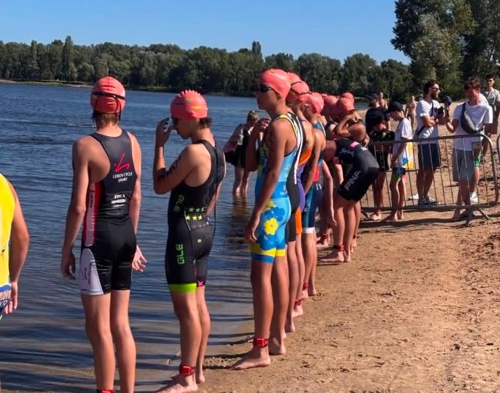 Спортсмени з Черкас здобули нагороди на чемпіонаті України з триатлону та акватлону - фото 2