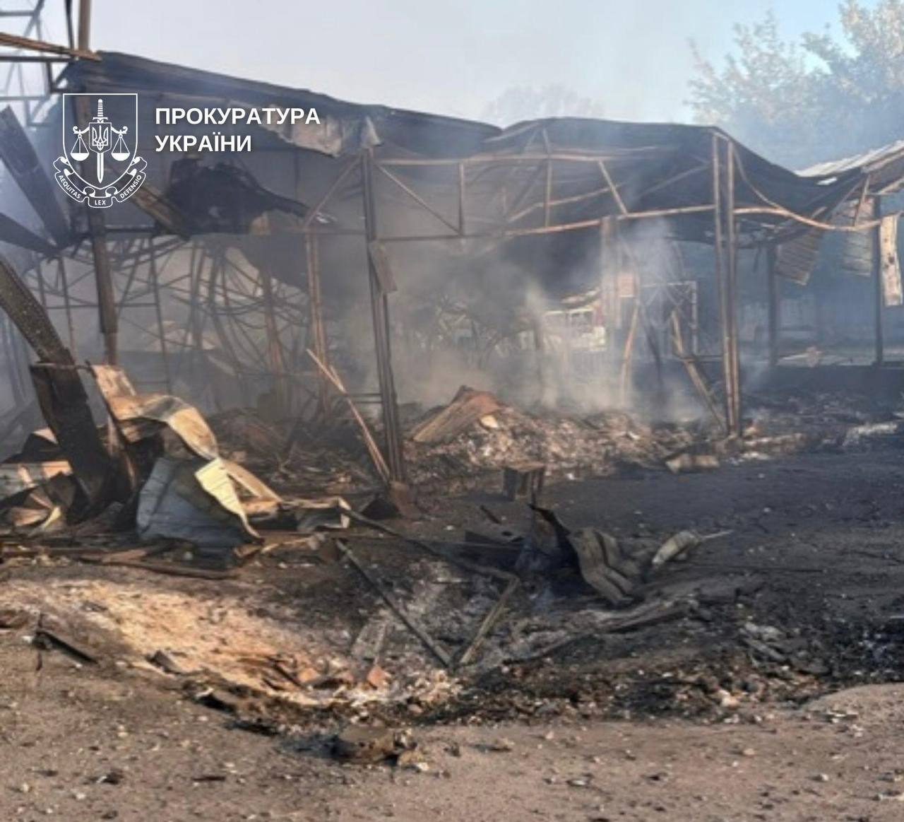 Один загиблий, двоє постраждалих у Києві внаслідок атаки рф по столиці - фото 7