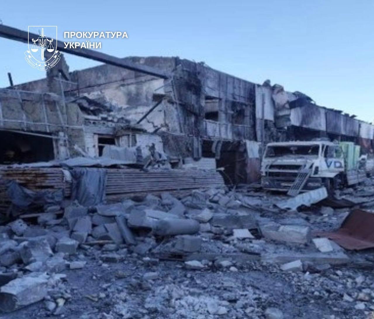 Один загиблий, двоє постраждалих у Києві внаслідок атаки рф по столиці - фото 3