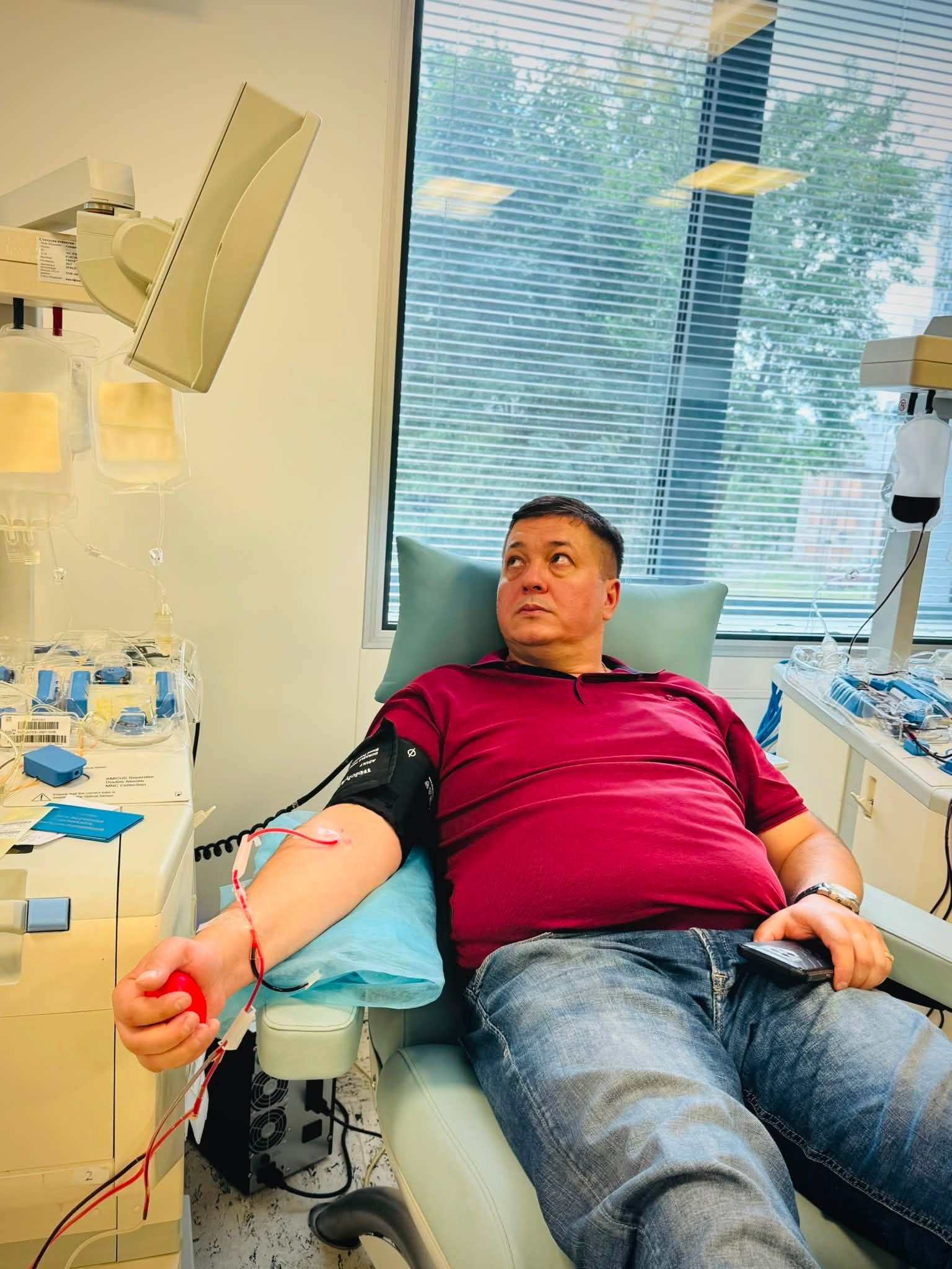 Донор Охматдиту отримав почесне звання «Заслужений донор України» від Президента України