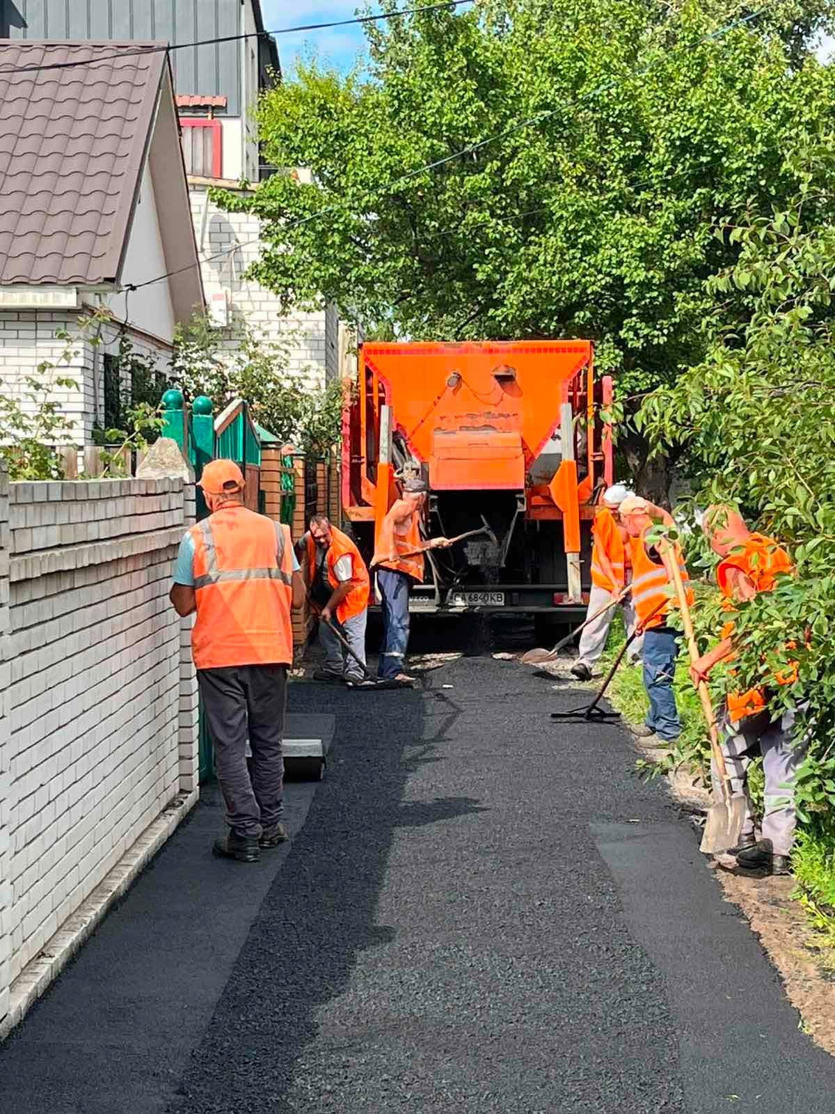 Постелили тротуар на вулиці Різдвяній у Черкасах - фото 3