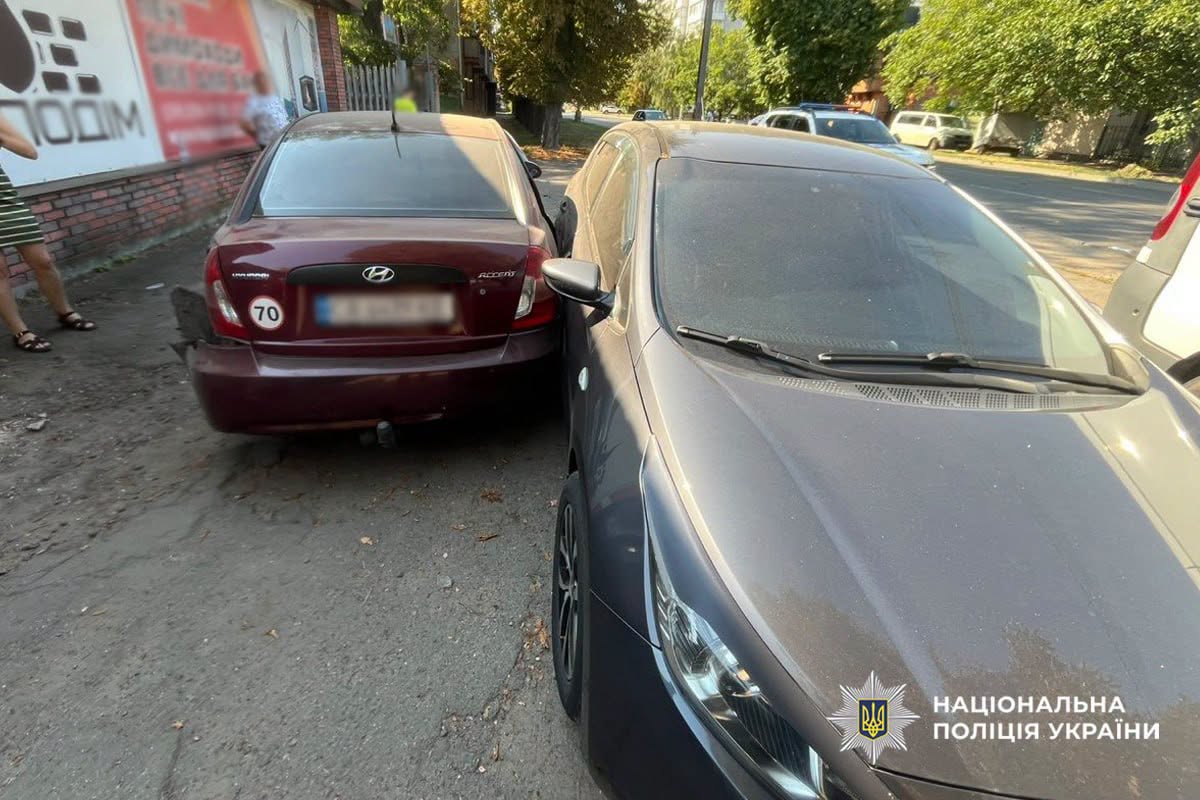 Вантажівка MAN спричинила ДТП у Черкасах, де постраждав неповнолітній