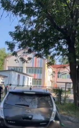 У Вінниці на Вишеньці утворився смітник під парканом дитсадка - фото 3