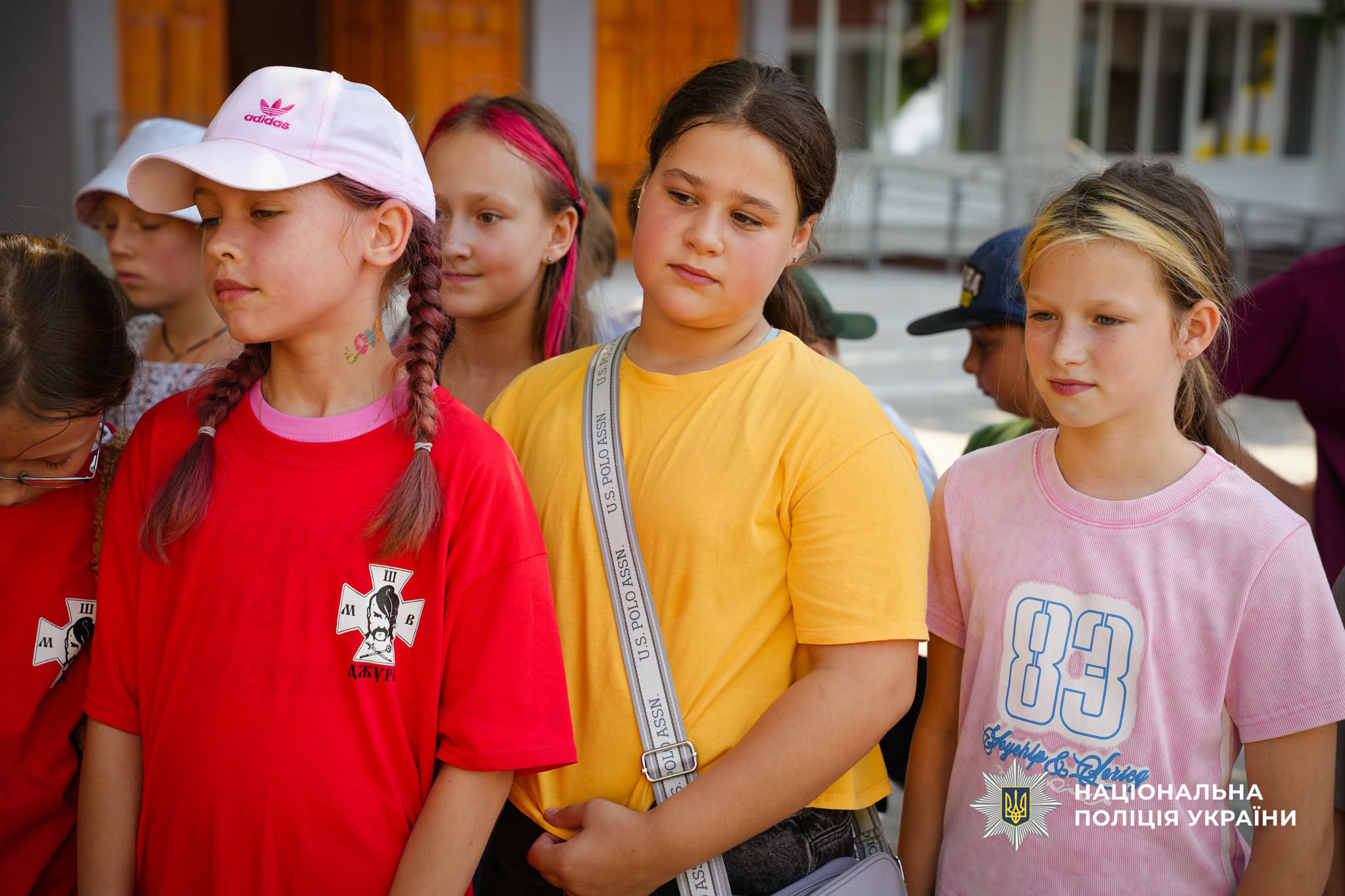 У Черкасах патрульні із собаками прийшли до дітей у літній табір. Фото - фото 5