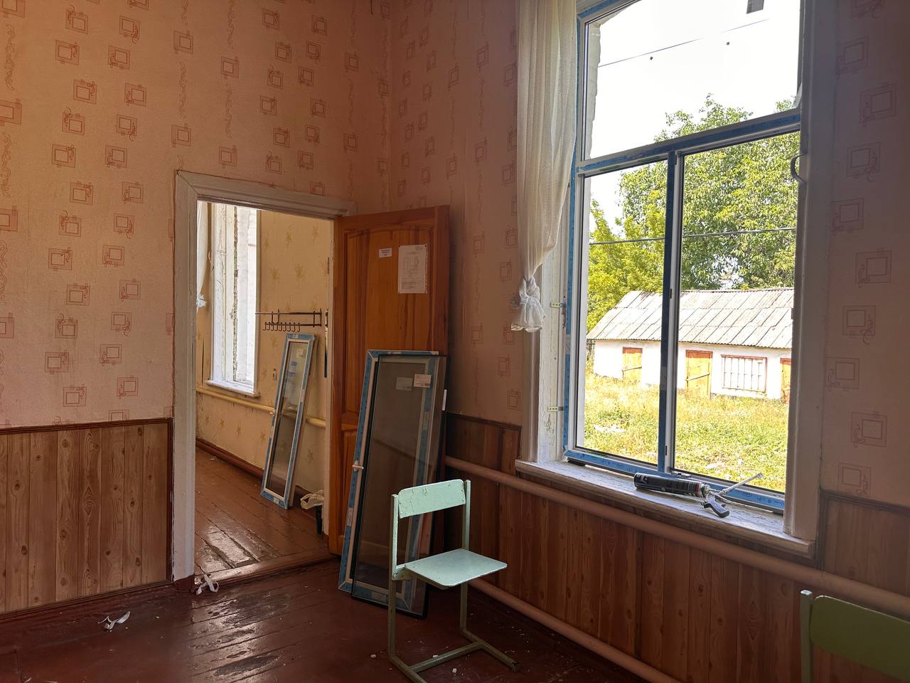 У Смілі відновили вікна, пошкоджені російським обстрілом - фото 3