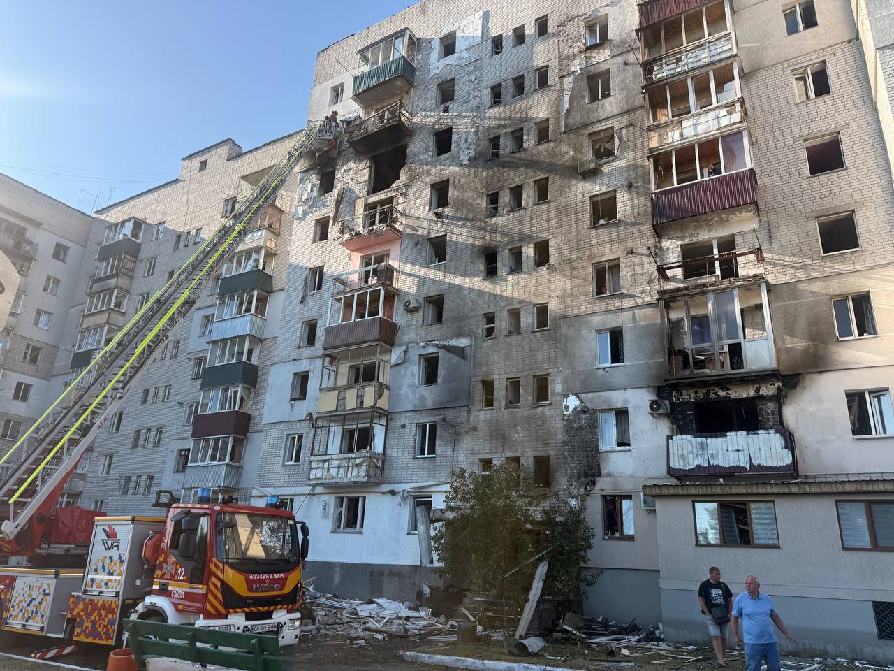 "Шахед" влучив у багатоповерхівку на Черкащині. Фото