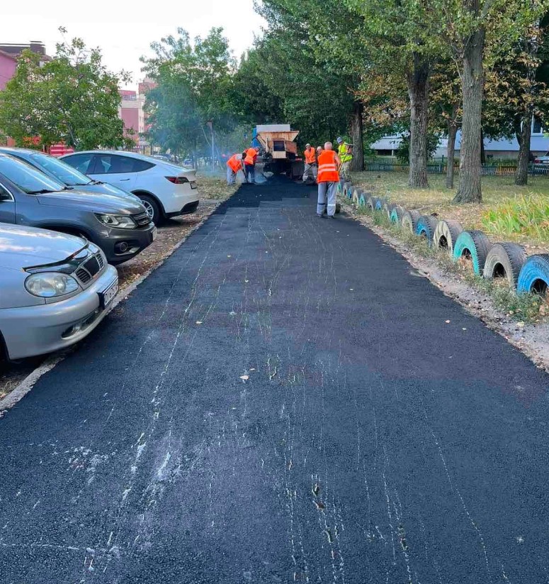 У Черкасах оновили тротуар на вулиці Віталія Вергая