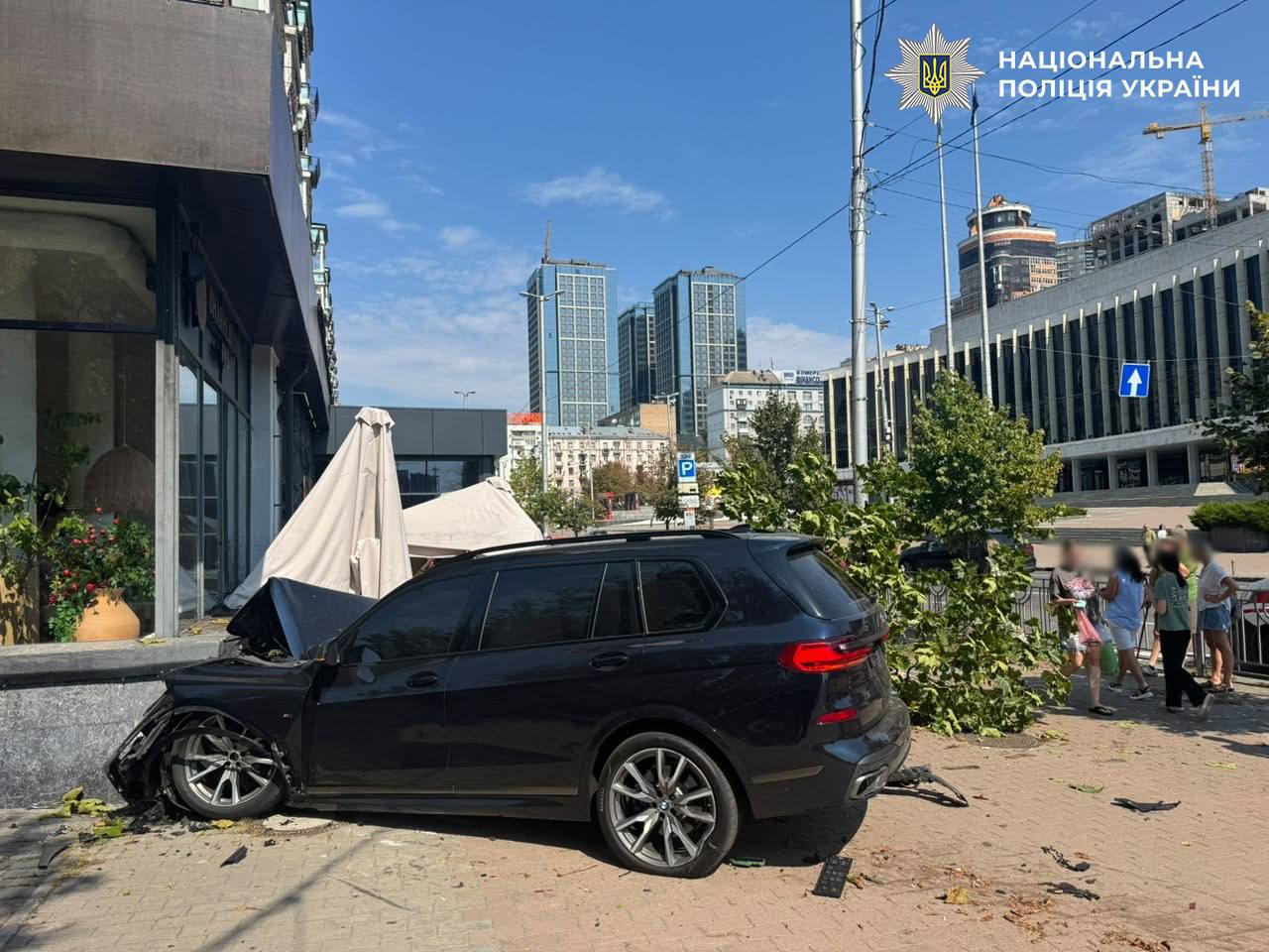 Зіштовхнулись дві BMW: в поліції розповіли деталі ДТП в Києві