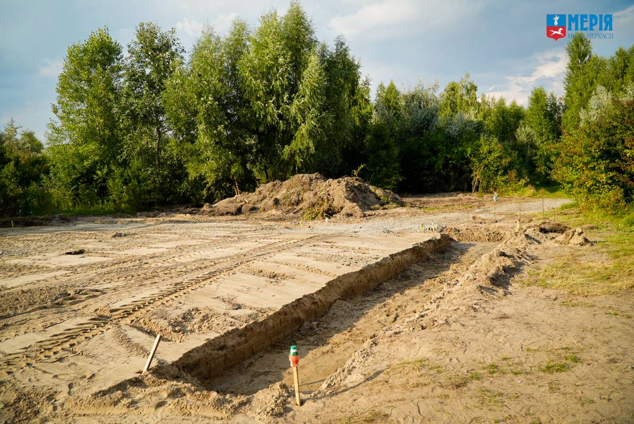 У Черкасах люди протестували проти забудови біля «Співочого поля»
