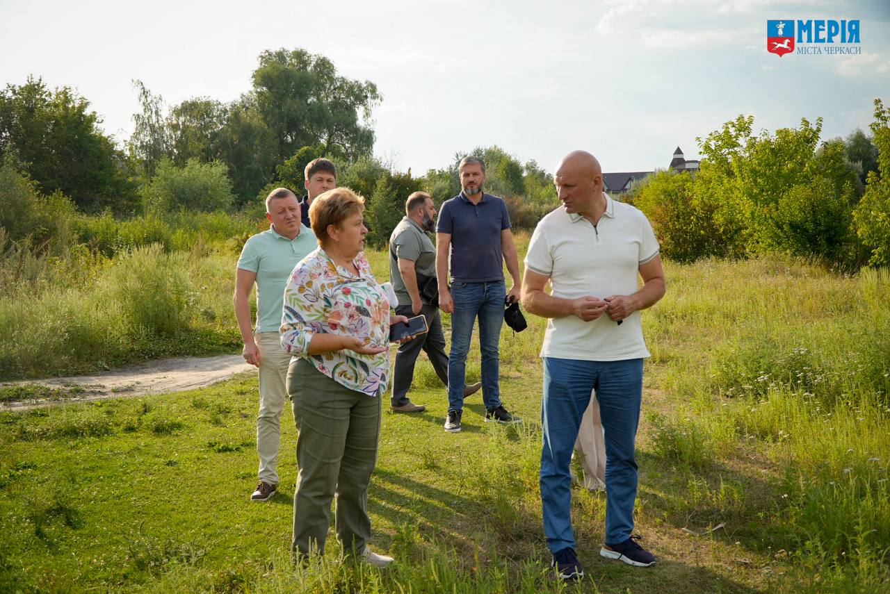 У Черкасах люди протестували проти забудови біля «Співочого поля» - фото 3