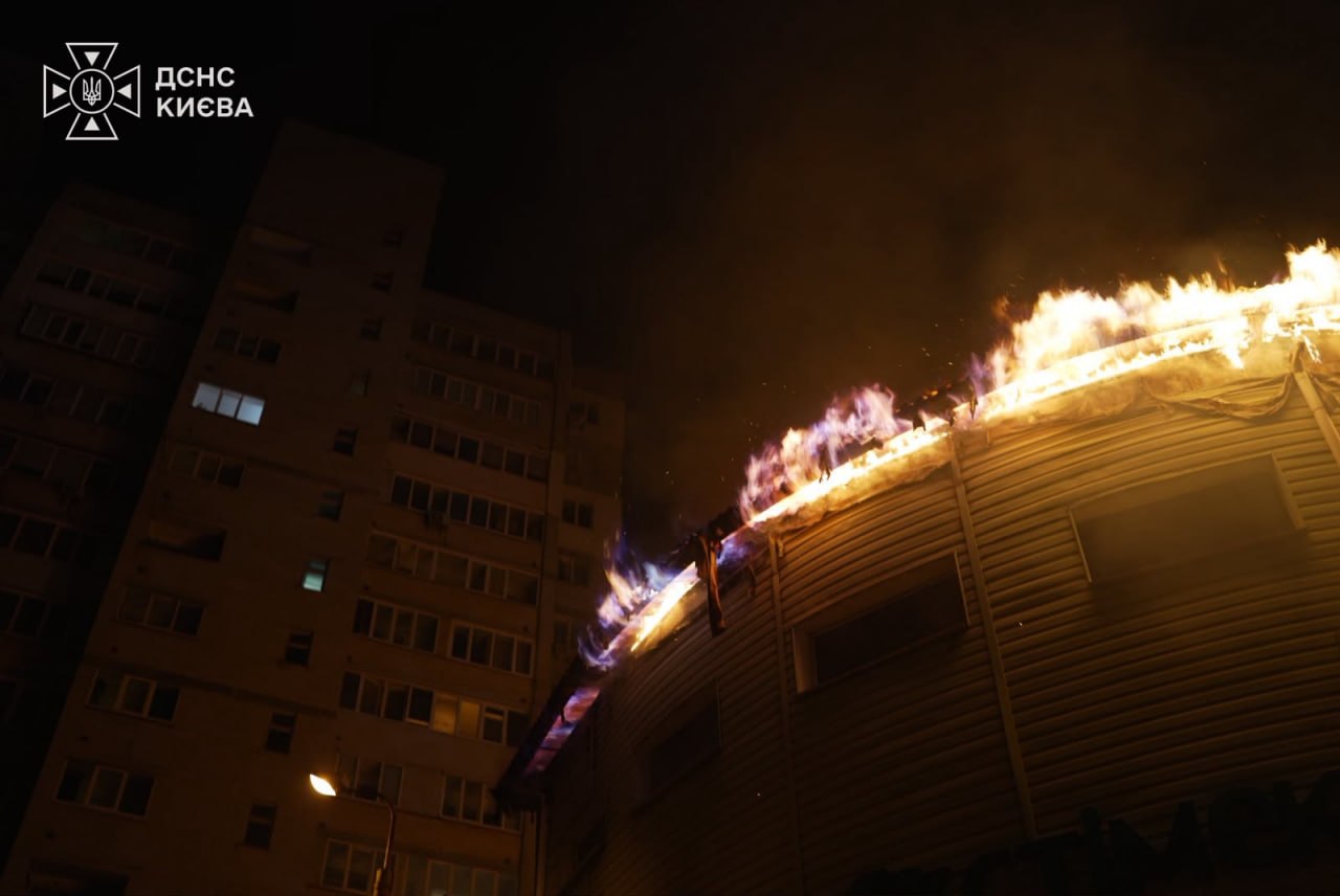 Зеленський про обстріл: росіяни довго готувалися і комбінували балістику різних типів - фото 2