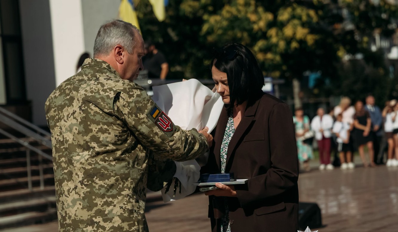 Шестеро поліцейських Черкащини посмертно нагороджені «Комбатантським хрестом» - фото 3
