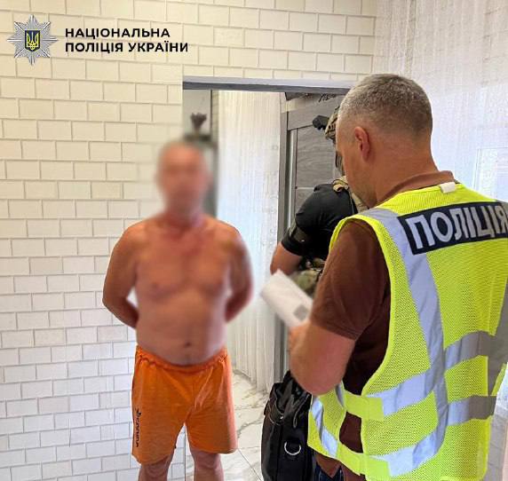 Оформлювали «інвалідність» за 10 тисяч доларів: в Києві поліція затримала ділків, один з них – колишній нардеп