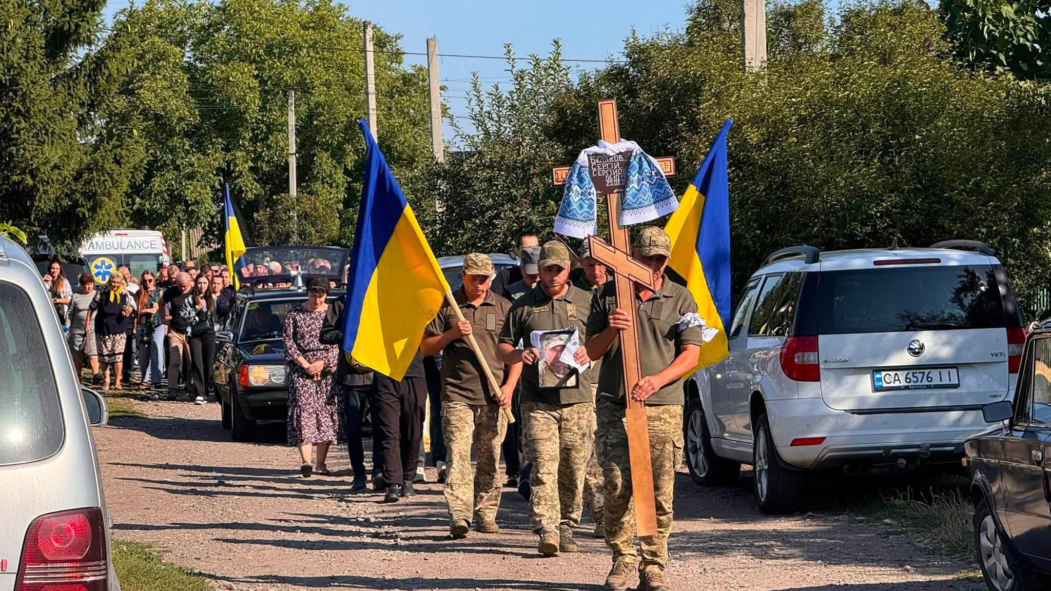 Повернулися додому назавжди: у Кам’янці поховали двох військовослужбовців - фото 5
