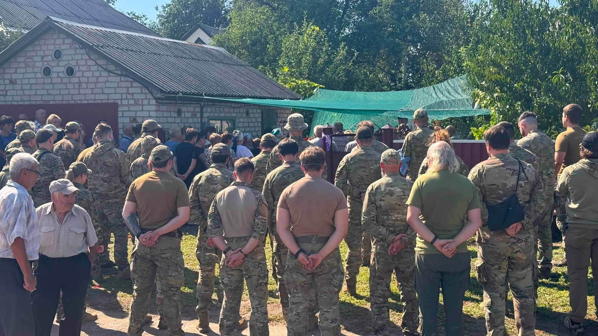 Повернулися додому назавжди: у Кам’янці поховали двох військовослужбовців - фото 4