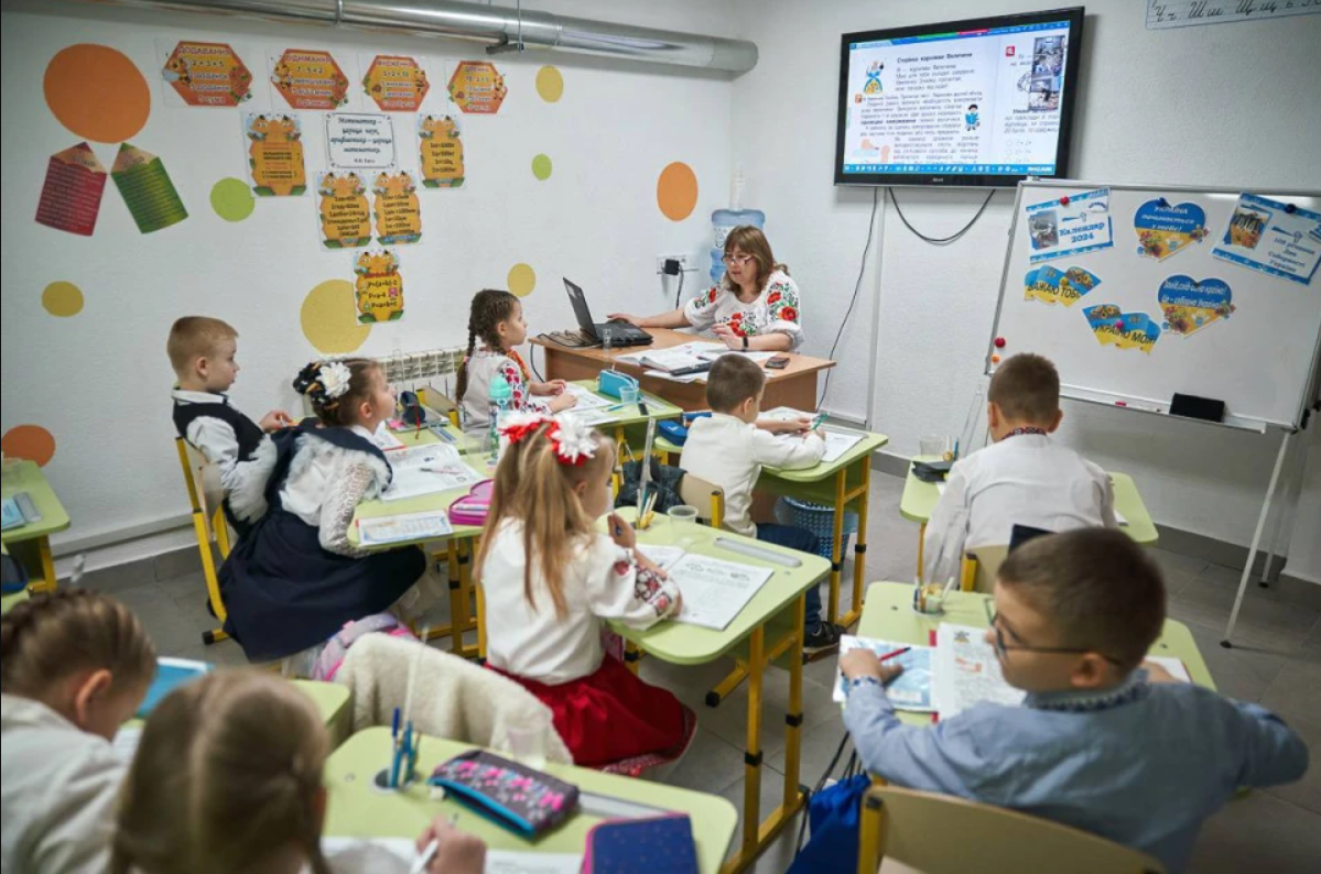 Чи буде дистанційне навчання в Києві: як працюватимуть школи та коли діти підуть на канікули