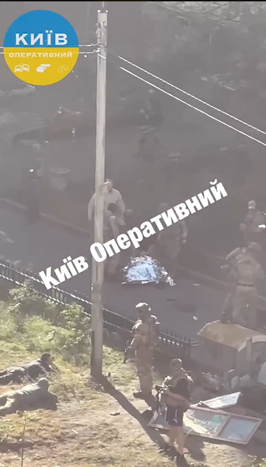 В Києві громадський транспорт курсує зі змінами