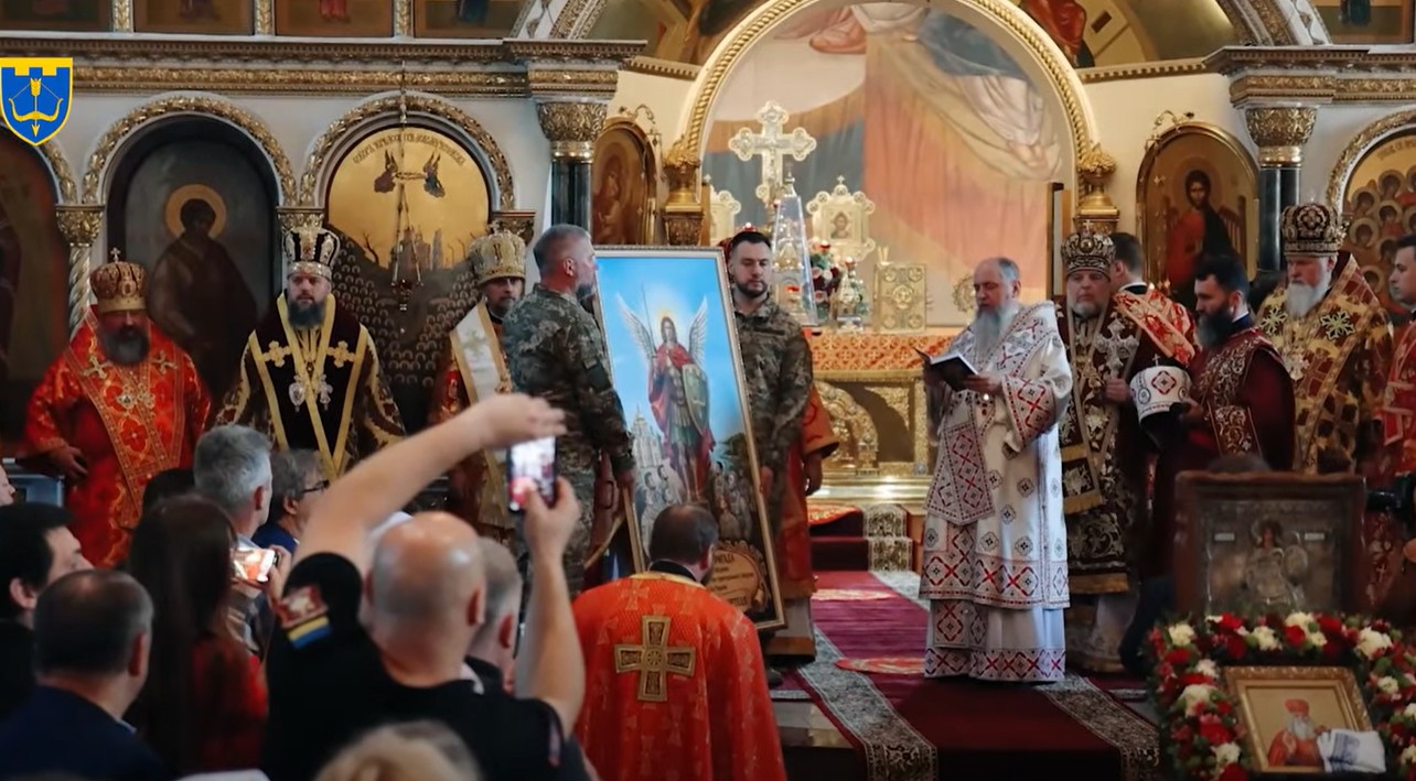 Митрополит Епіфаній освятив ікону для черкаської 118-ї окремої бригади ТрО