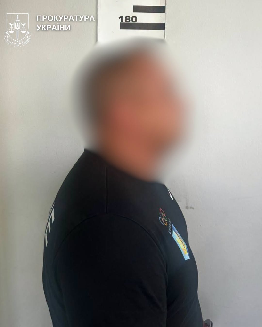 У Києві шахраї виманили у 13-річної доньки військового 2,5 млн грн - фото 3
