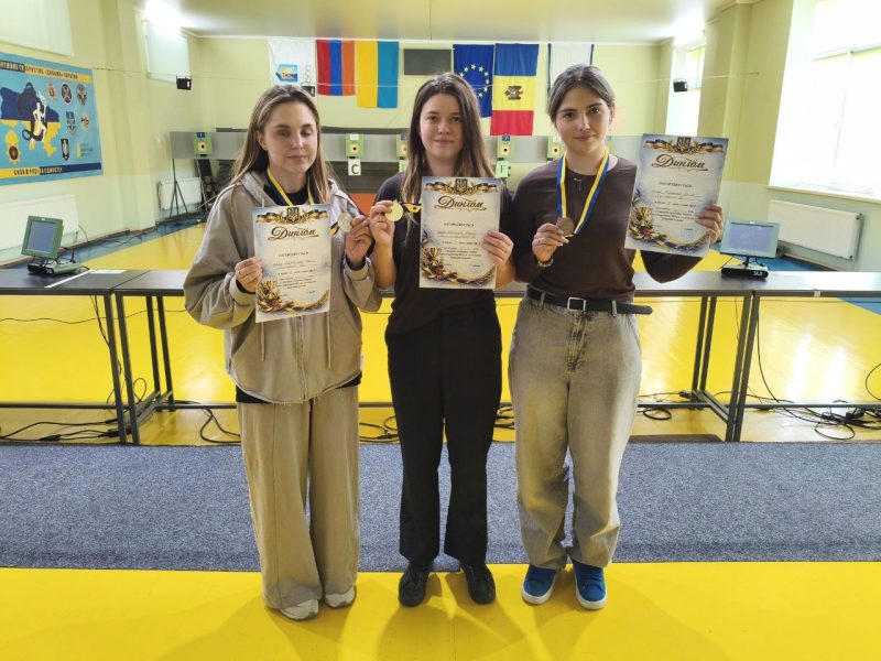 Черкаські стрільці вибороли три медалі на чемпіонаті України у Вінниці