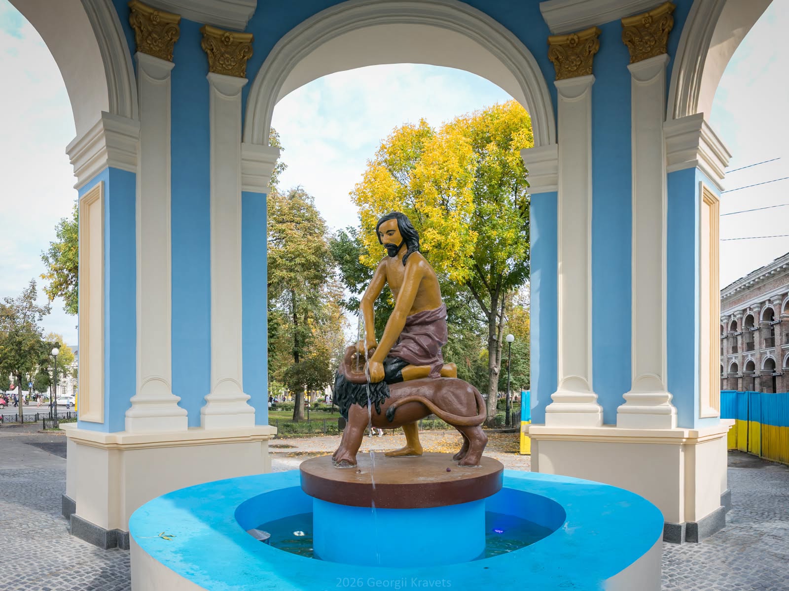 Від «Феліціала» до «Самсона»: історія київського фонтану на Контрактовій площі - фото 4