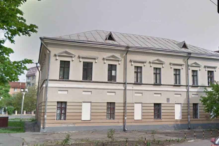 На Подолі розбирають історичну будівлю - пам’ятку XVIII століття
