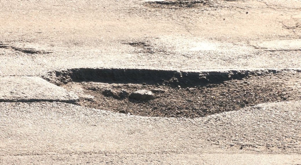 На Золотоніщині трикілометрова ділянка дороги залишила села без автобусного сполучення