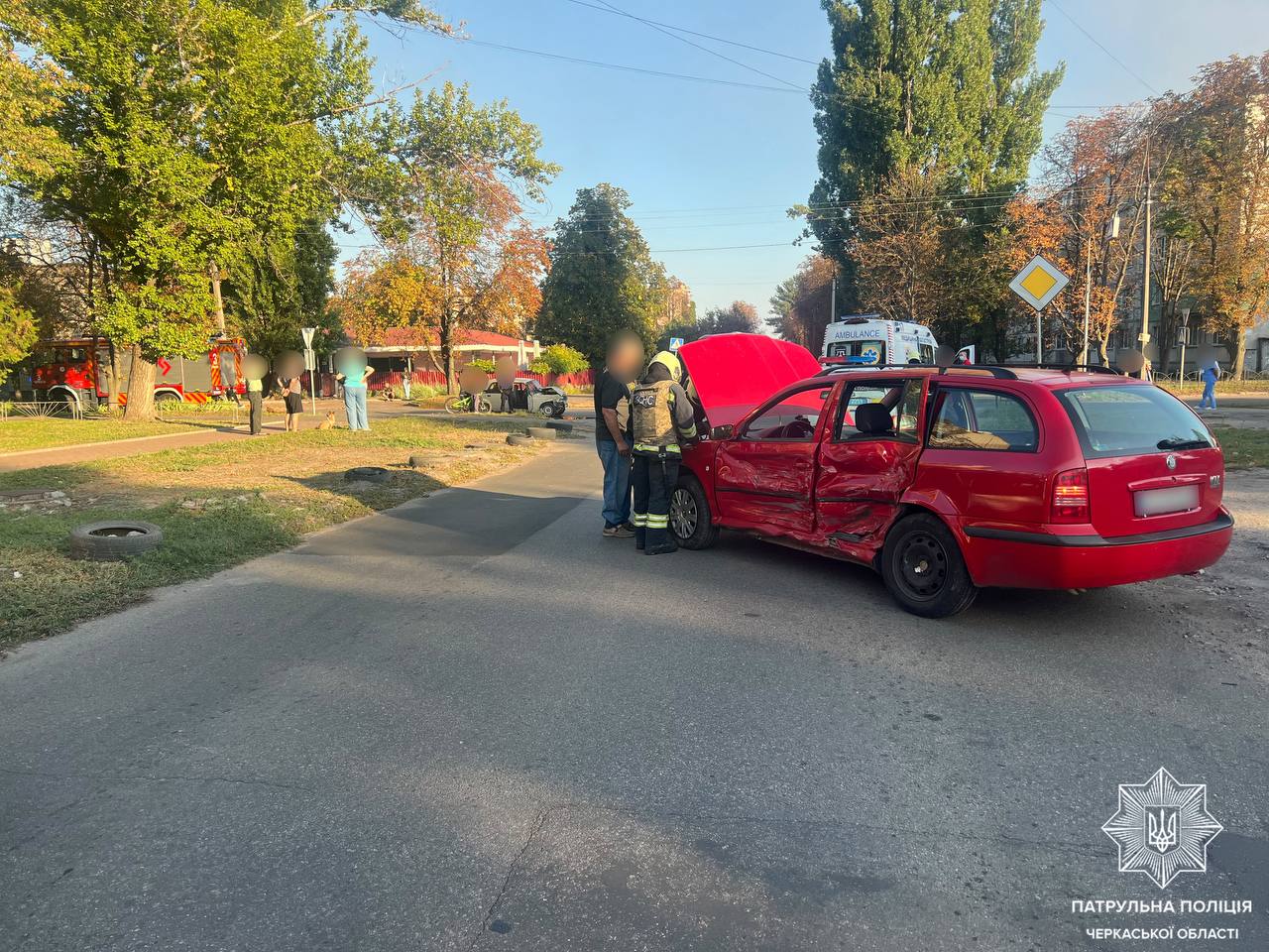 На перехресті у Черкасах зіткнулися ВАЗ та Skoda