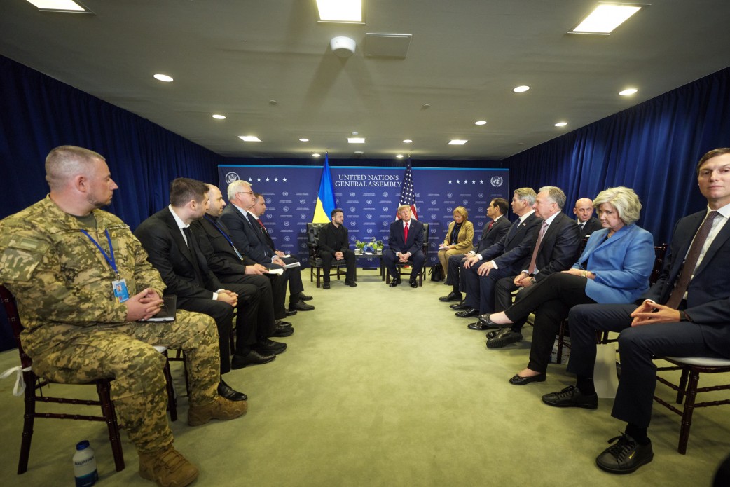 Трамп і Зеленський обговорили кроки, що можуть відкрити шлях до дипломатії, та підтримку України перед початком зими