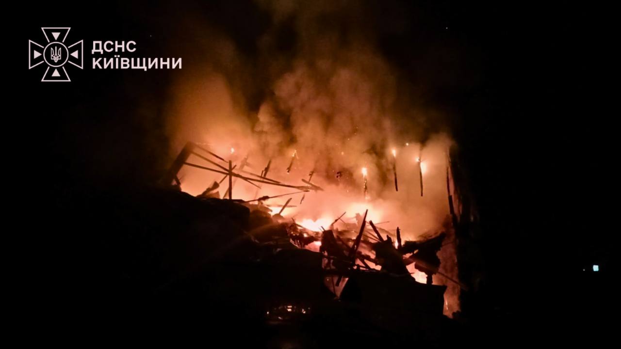 Двох людей врятовано внаслідок російської атаки на Бучанщині