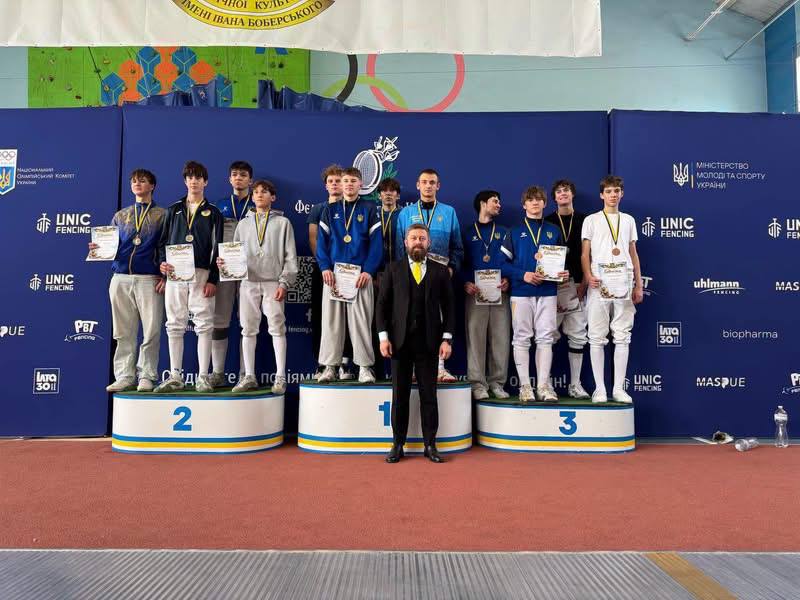 Черкаські фехтувальники здобули перемоги на чемпіонаті України