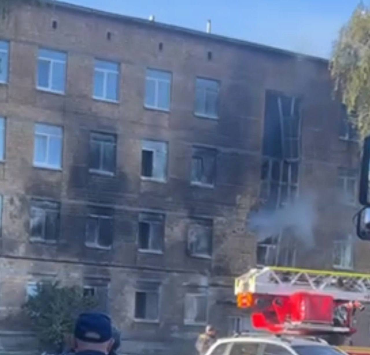 Удар по школі в Києві: що відомо - фото 2