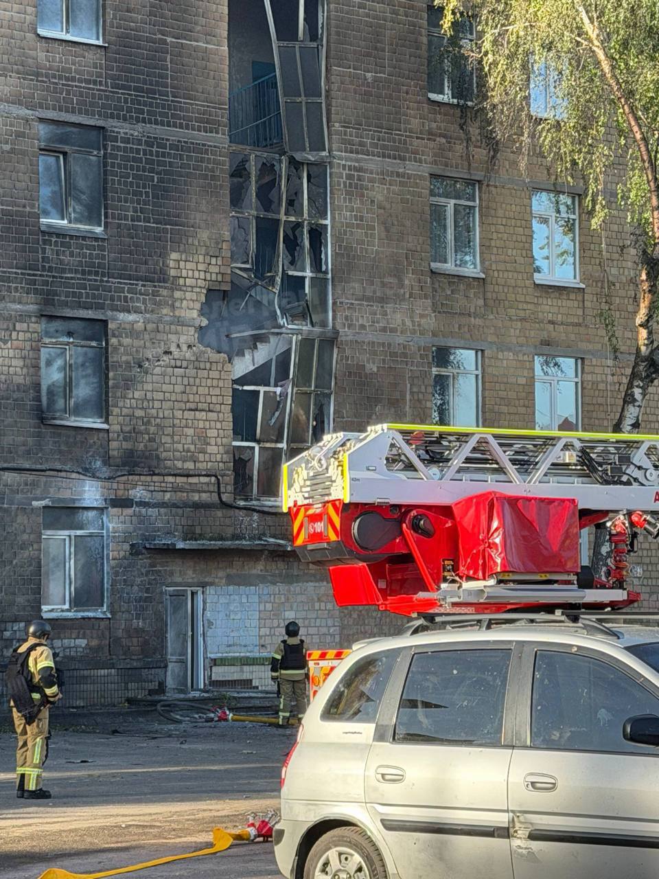 Удар по школі в Києві: що відомо