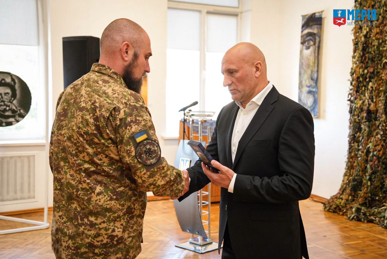 У Черкасах військових і волонтерів відзначили до Дня захисників і захисниць України - фото 2