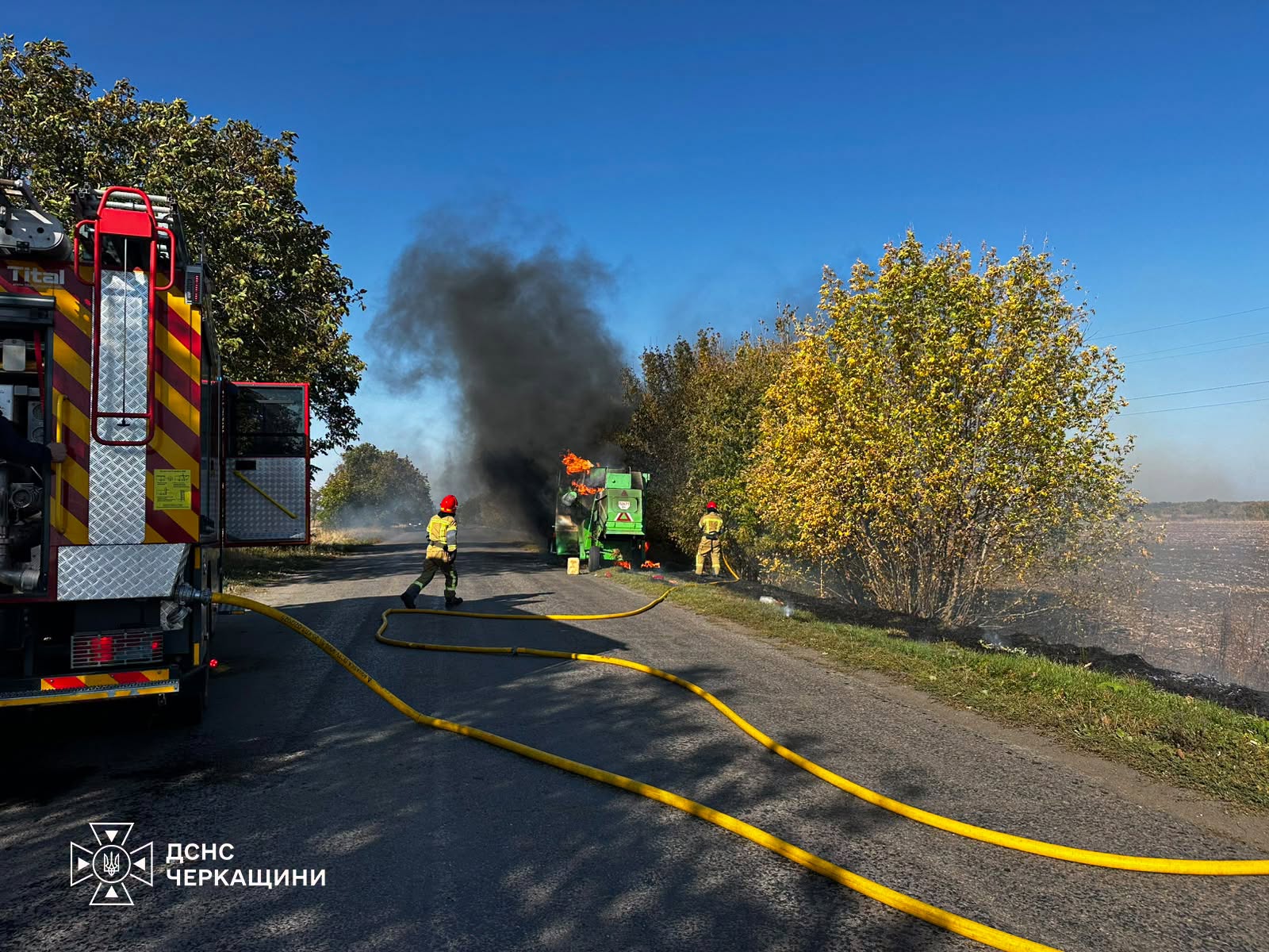 Комбайн горів у Черкаській області