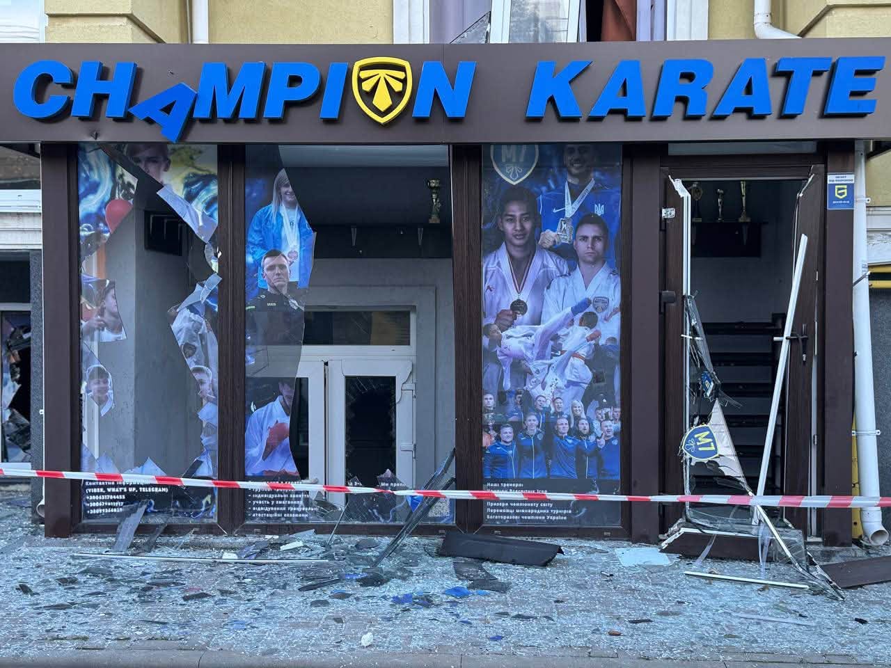 У Борщагівський громаді фіксують пошкодження та розгорнули намети з гарячими напоями