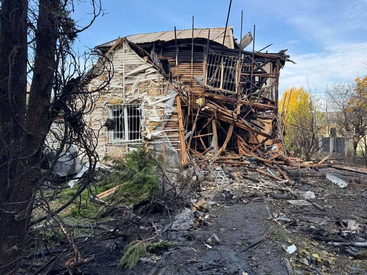 У Борщагівський громаді фіксують пошкодження та розгорнули намети з гарячими напоями - фото 2