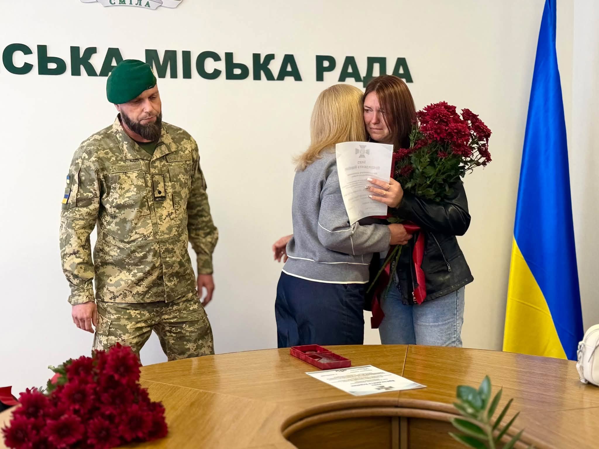 У Смілі сім’ям загиблих прикордонників передали нагороди воїнів - фото 2