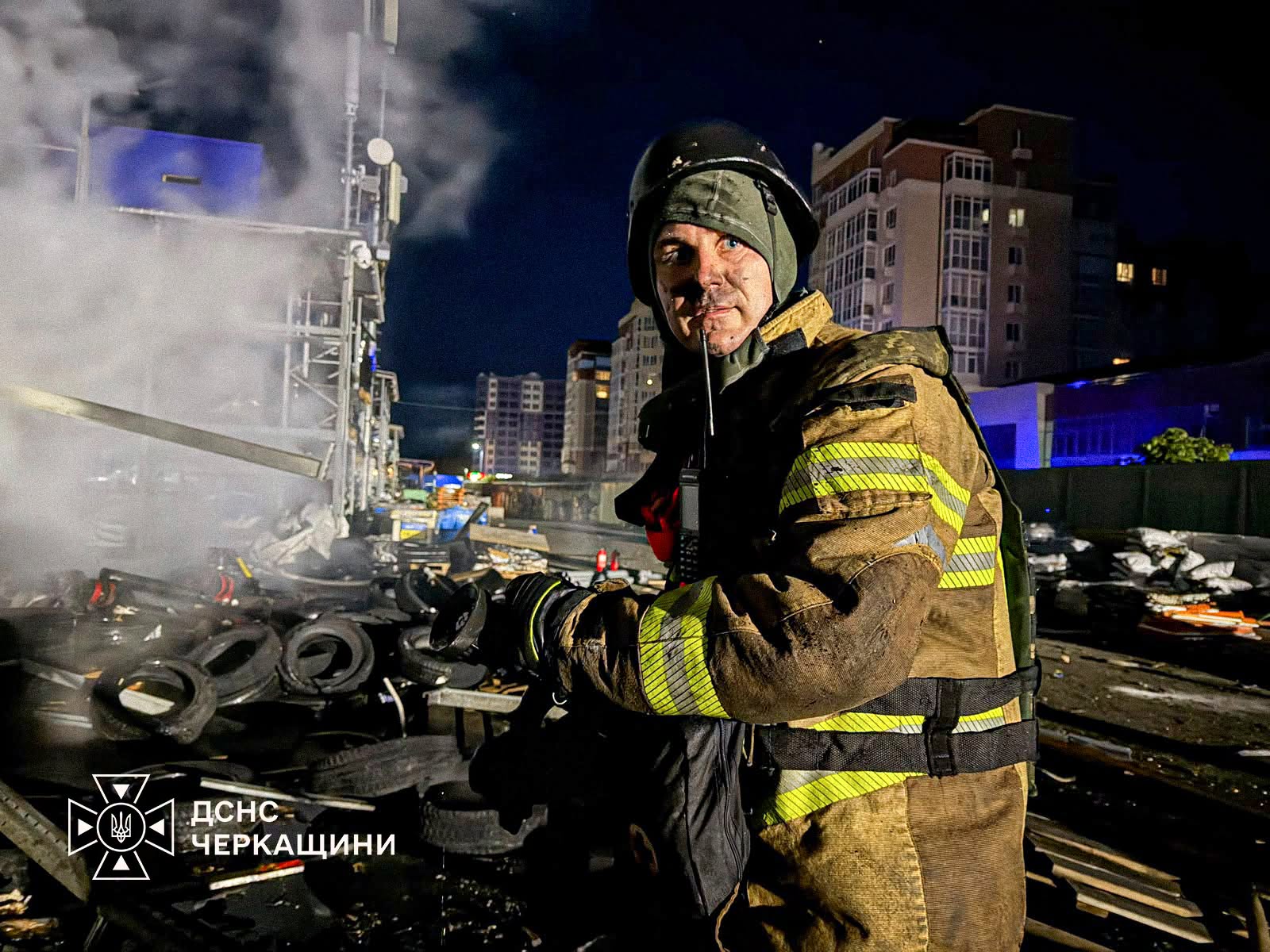 Показали фото наслідків влучання російських дронів на Черкащині 16 жовтня - фото 3